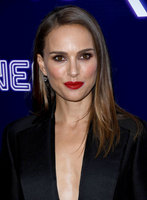 Natalie Portman Sweatshirt #3806453