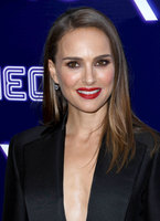 Natalie Portman Sweatshirt #3806488