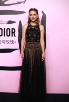 Natalie Portman Sweatshirt #3866207