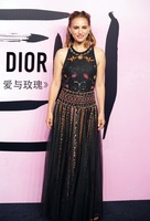 Natalie Portman longsleeve t-shirt #3866227