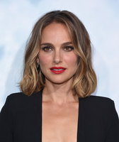 Natalie Portman Sweatshirt #3894370