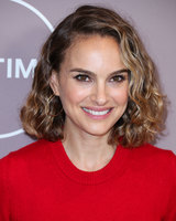 Natalie Portman Sweatshirt #3894445