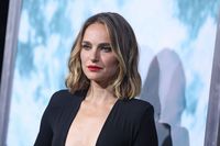 Natalie Portman Sweatshirt #3894658