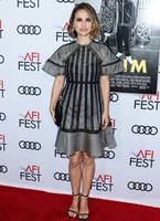 Natalie Portman Sweatshirt #3916446