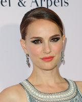 Natalie Portman longsleeve t-shirt #3916503