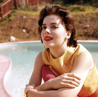 Natalie Wood Longsleeve T-shirt #2676833