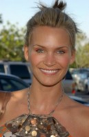 Natasha Henstridge t-shirt #1268765
