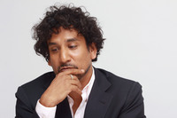 Naveen Andrews t-shirt #2341213