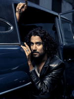 Naveen Andrews Longsleeve T-shirt #3663962