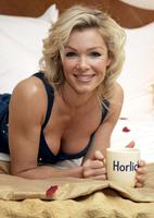 Nell McAndrew Longsleeve T-shirt #2094110