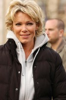 Nell McAndrew Longsleeve T-shirt #2094206