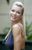 Nell McAndrew mug #G433576