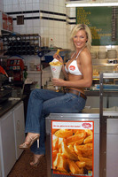 Nell McAndrew Longsleeve T-shirt #2095447