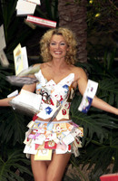 Nell McAndrew mug #G434739