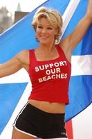 Nell McAndrew Longsleeve T-shirt #2095529