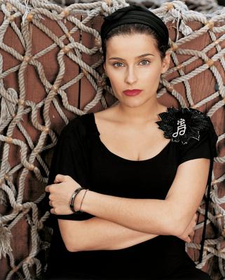 Nelly Furtado puzzle 2015958