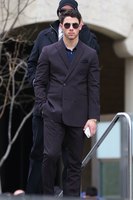 Nick Jonas Longsleeve T-shirt #3004812