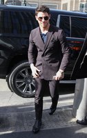 Nick Jonas Longsleeve T-shirt #3004841