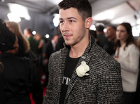 Nick Jonas Longsleeve T-shirt #3004850