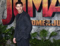 Nick Jonas Longsleeve T-shirt #3004961