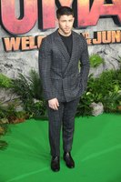 Nick Jonas Longsleeve T-shirt #3004987
