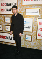 Nick Jonas Longsleeve T-shirt #3005004