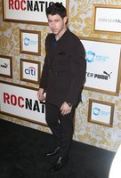 Nick Jonas Longsleeve T-shirt #3005051