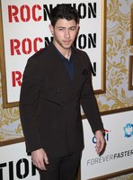 Nick Jonas Longsleeve T-shirt #3005109