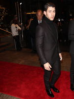 Nick Jonas Longsleeve T-shirt #3005146