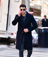Nick Jonas Longsleeve T-shirt #3048166
