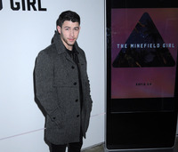 Nick Jonas Longsleeve T-shirt #3048172