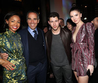 Nick Jonas Longsleeve T-shirt #3048193