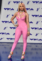 Nicki Minaj Longsleeve T-shirt #2977414