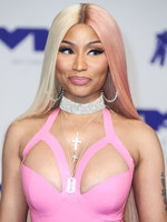 Nicki Minaj Longsleeve T-shirt #2977565