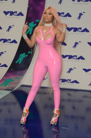 Nicki Minaj Longsleeve T-shirt #2978092