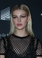 Nicola Peltz mug #G1221776