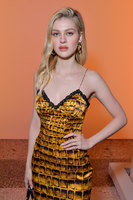 Nicola Peltz Longsleeve T-shirt #3116240