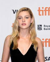 Nicola Peltz Longsleeve T-shirt #3883549