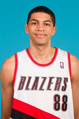 Nicolas Batum Mouse Pad 3373411