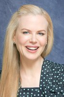 Nicole Kidman longsleeve t-shirt #2255354