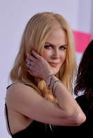 Nicole Kidman longsleeve t-shirt #3136284
