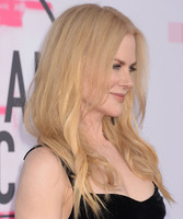 Nicole Kidman longsleeve t-shirt #3136448