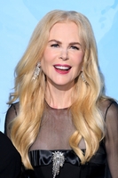 Nicole Kidman longsleeve t-shirt #3880158