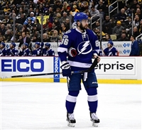 Nikita Kucherov Longsleeve T-shirt #3526336