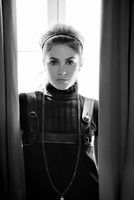 Nikki Reed Longsleeve T-shirt #2097059