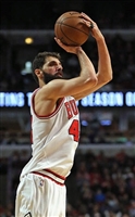 Nikola Mirotic t-shirt #3426948