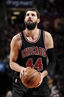 Nikola Mirotic Sweatshirt #3426977