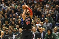 Nikola Mirotic Sweatshirt #3427115