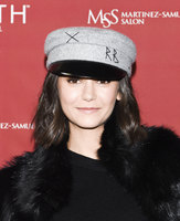 Nina Dobrev Longsleeve T-shirt #3119086