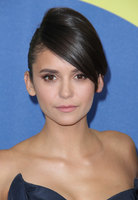 Nina Dobrev Longsleeve T-shirt #3296807